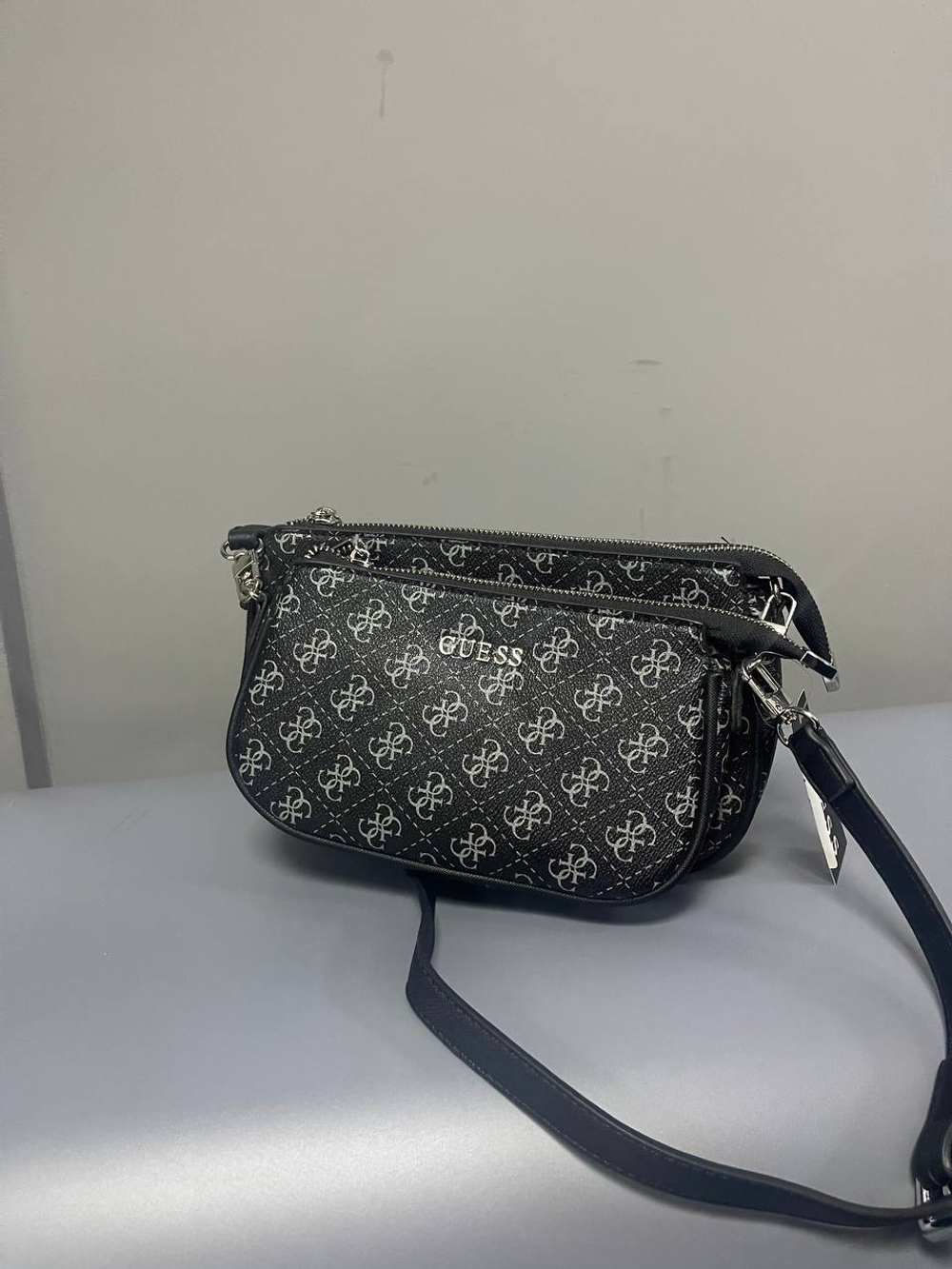 Сумка GUESS черная