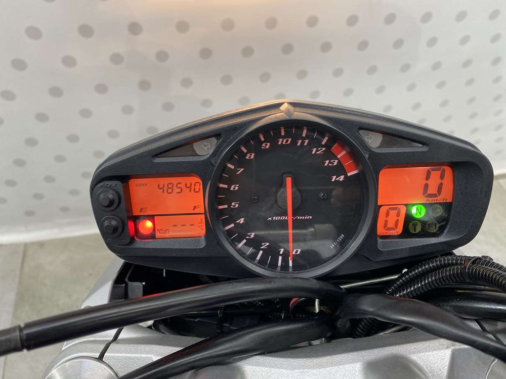 Suzuki GSR400 2006