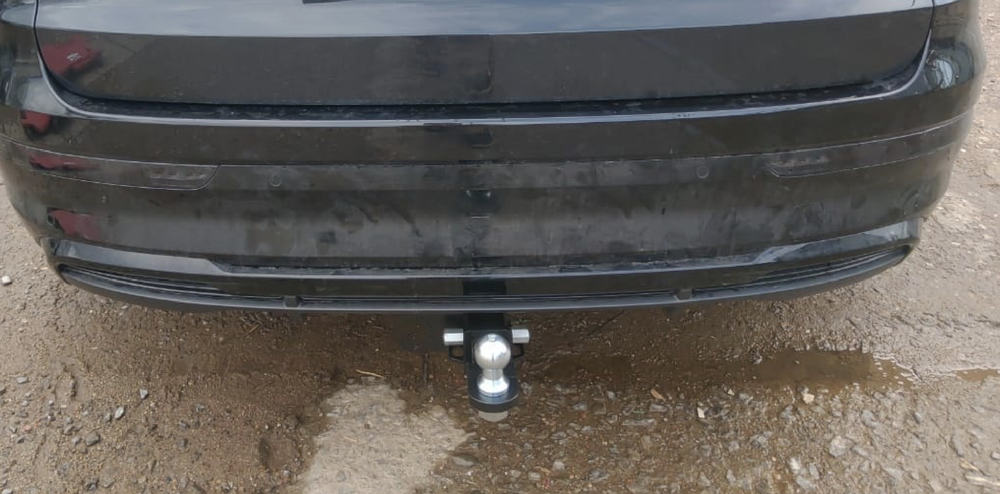 Фаркоп под квадрат для Lynk&Co 09, 2021-, Бизон.FA 0999-E