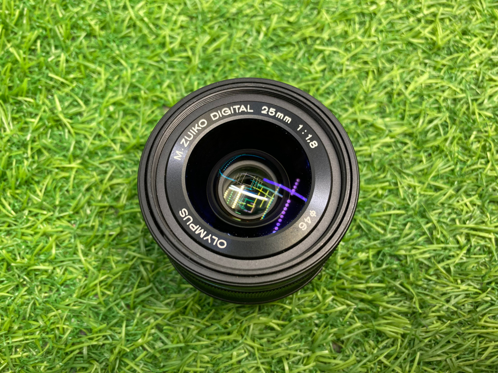 Olympus 25mm 1.8 Micro 4/3