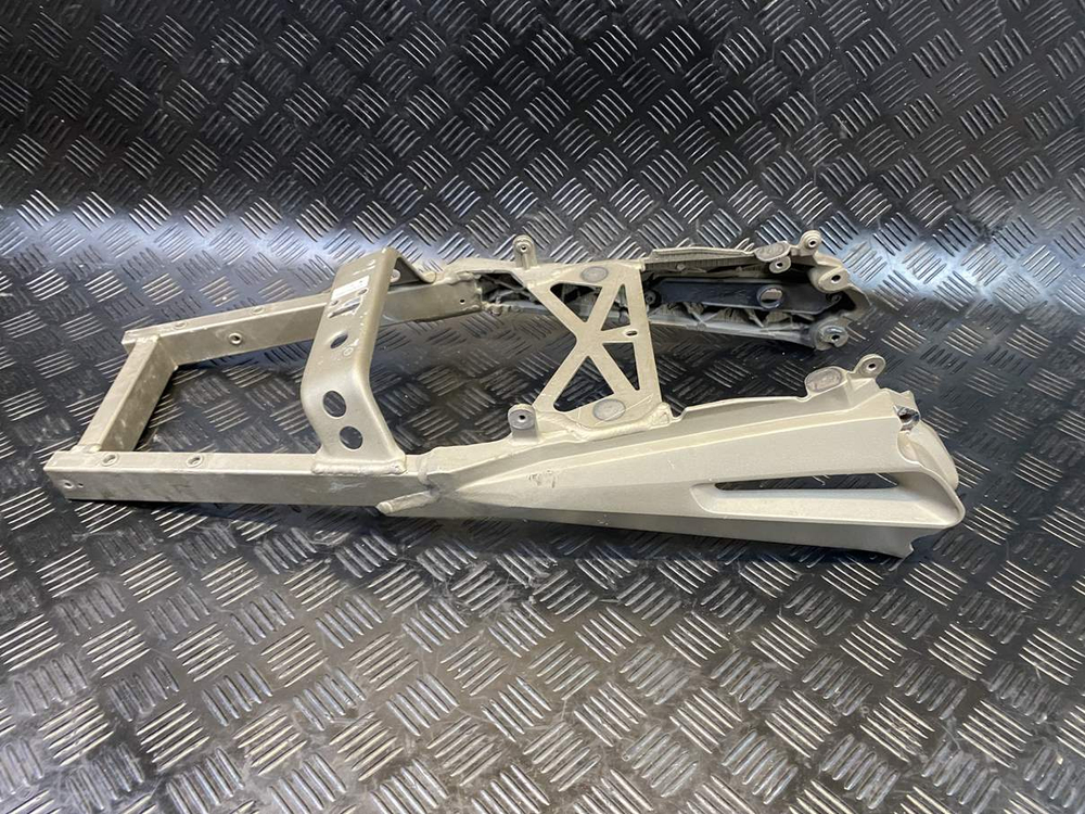 Подрамник Yamaha TDM900 RN08 2002