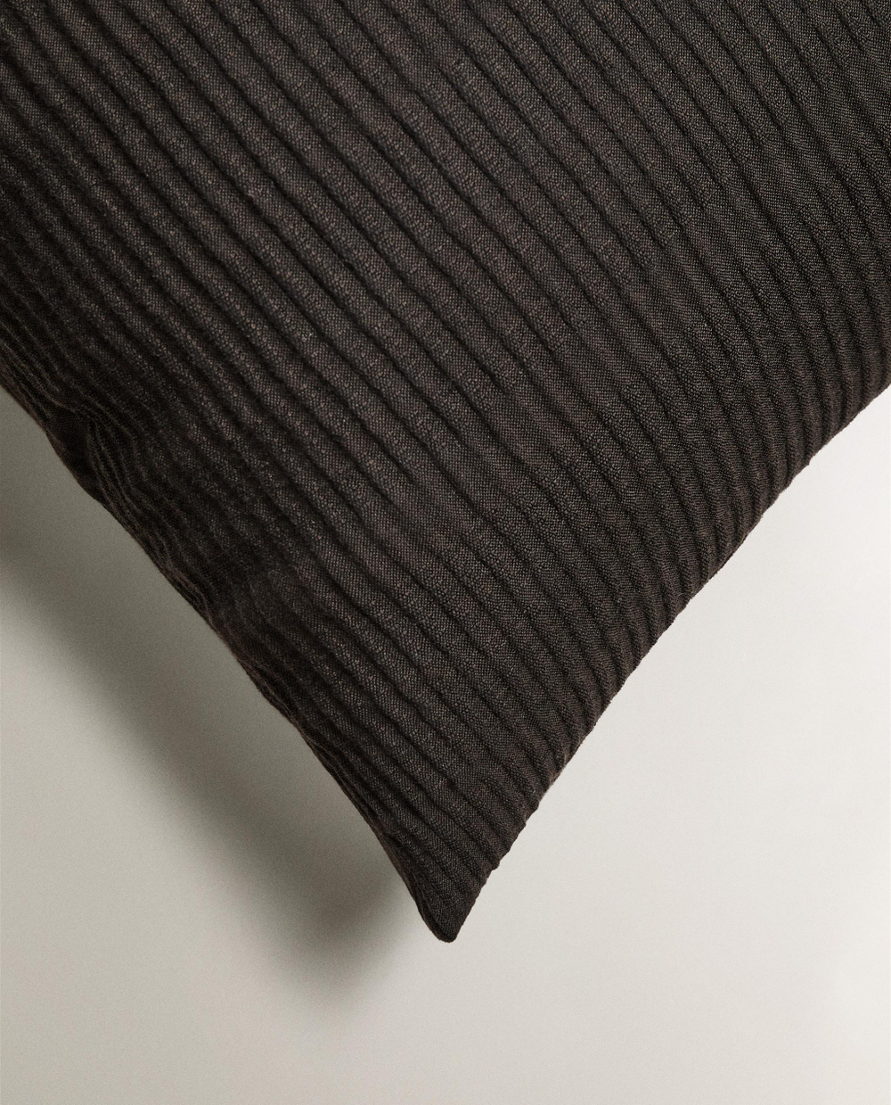 Zara Home наволочка декоративная из хлопка, коричневый, 60x60 см