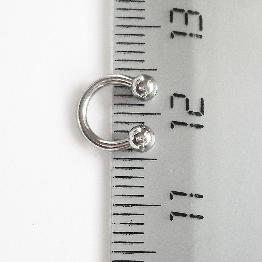 Подкова для пирсинга диаметр 6 мм, толщина 1.2 мм, с шариками 3 мм. Медицинская сталь. 1 шт