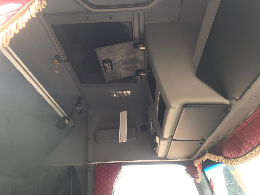 КамАЗ 5490 4x2 Седельный тягач 5490-032-87(S5) NEO (Дизельный, 12,0 л, 401 л.с., МТ)