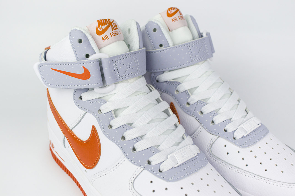 Кроссовки Nike Air Force 1 High Wmns Be Kind