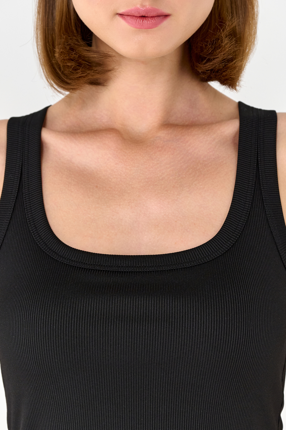 Майка с квадратным вырезом с чашками