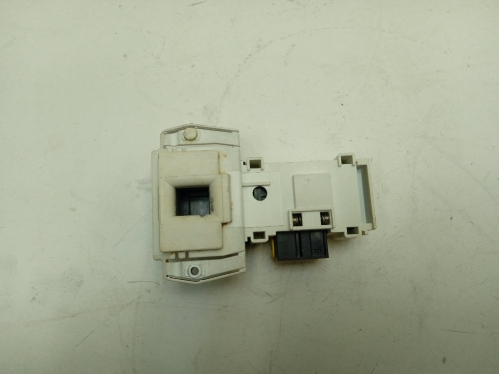 CS41072D кт126 Блокировка люка для стиральной машины Candy 41041367 б/у