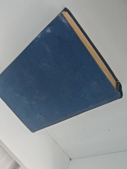 В стороне от фарватера. Вымпел над клотиком