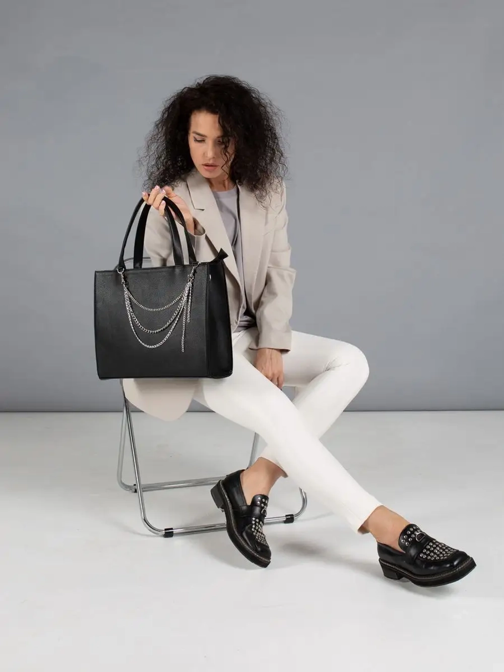 сумка через плечо кожаная большая тоут классика