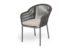 "Лион" стул плетеный из роупа, каркас алюминий темно-серый (RAL7024) муар, роуп темно-серый круглый, ткань бежевая 052