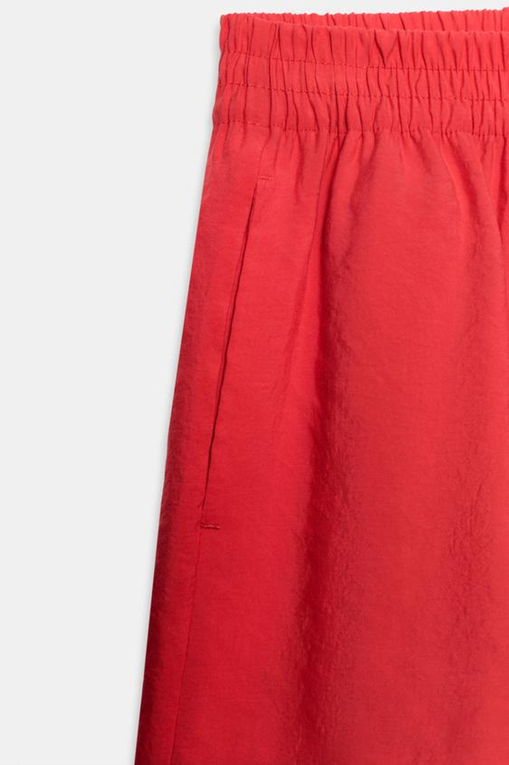 ZARA СВОБОДНЫЕ ШОРТЫ С ЭЛАСТИЧНЫМ ПОЯСОМ, КРАСНЫЙ