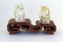 Сет нэцкэ Дзюродзин и Фукурокудзю на подставке