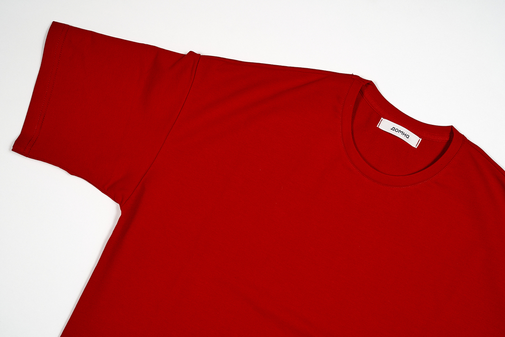 Футболка оверсайз с вышивкой на рукаве