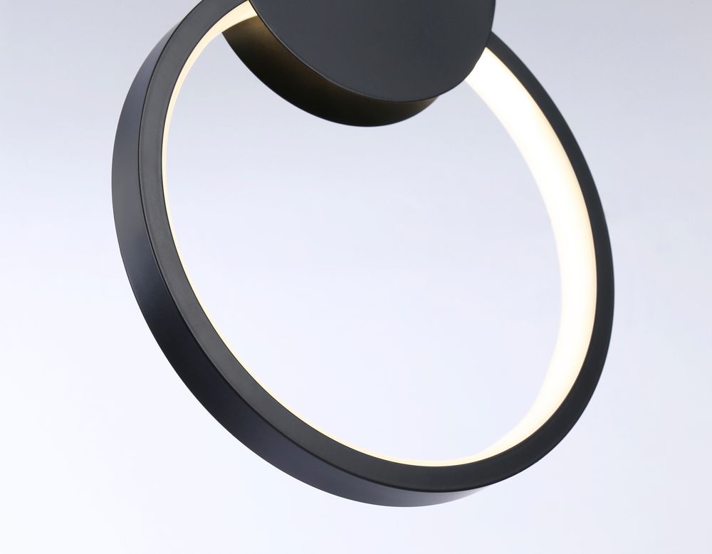 Ambrella Подвесной светодиодный светильник LineTech FL5252