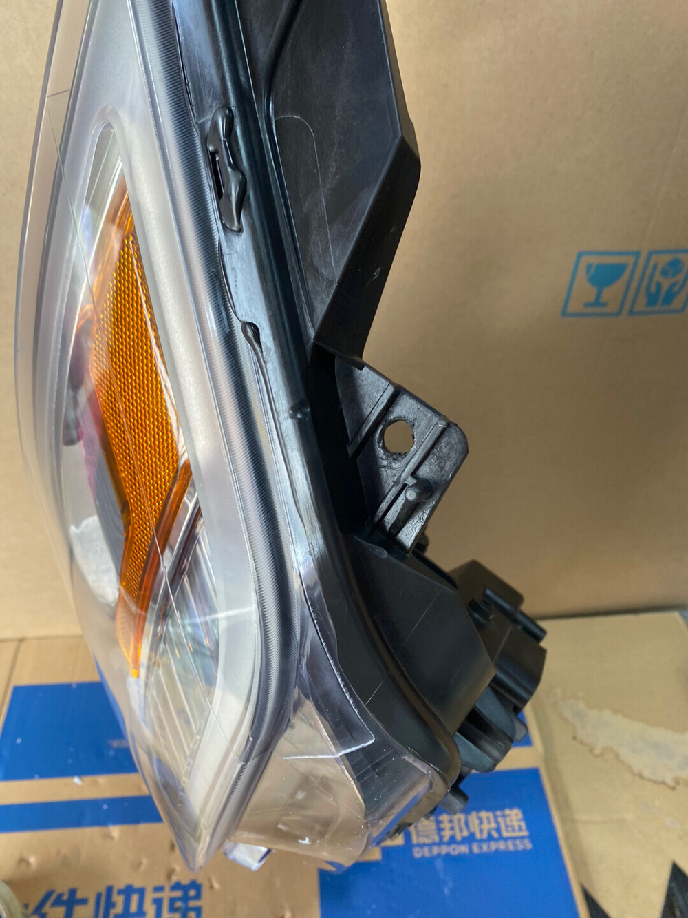 LED фара в сборе Ford Explorer (левый руль) оригинал