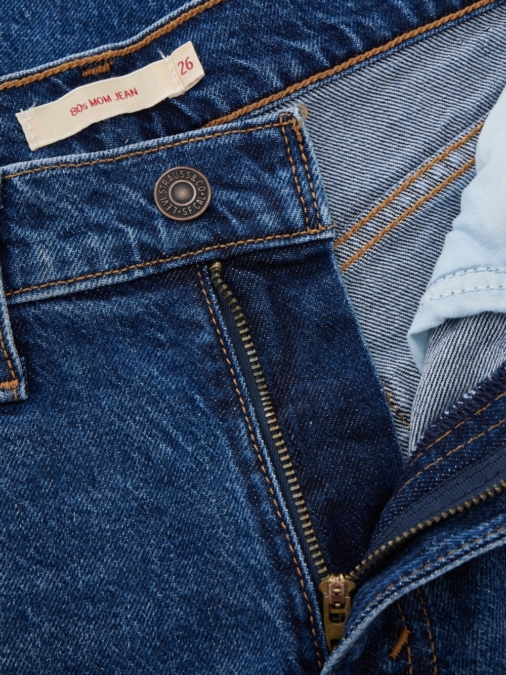 Женские джинсы Levi's 80s Mom Jean A3506-0015