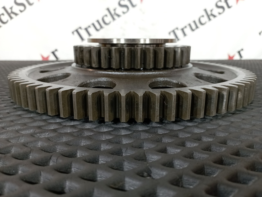 Промежуточная шестерня ГРМ в сборе