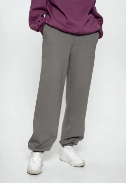 Объемные брюки-джоггеры с начесом