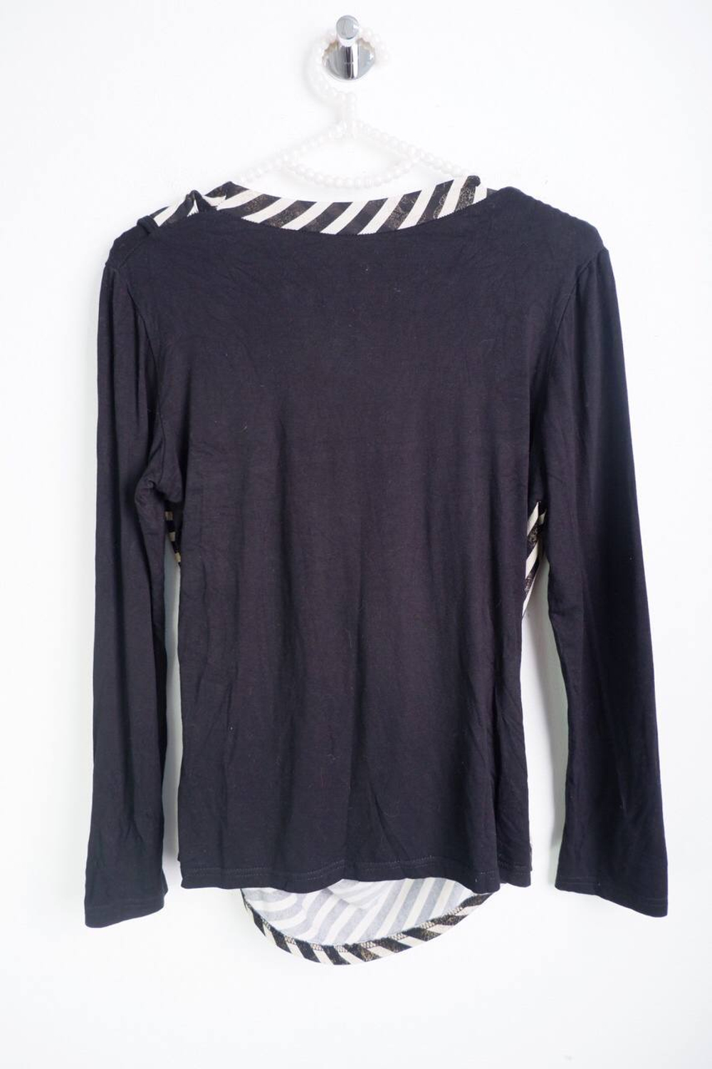 Блузка для акцентного образа, визуально на 44 размер