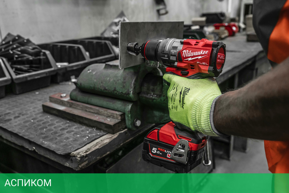 Дрель-шуруповёрт Milwaukee M18 FPD3-402C (4933492473)