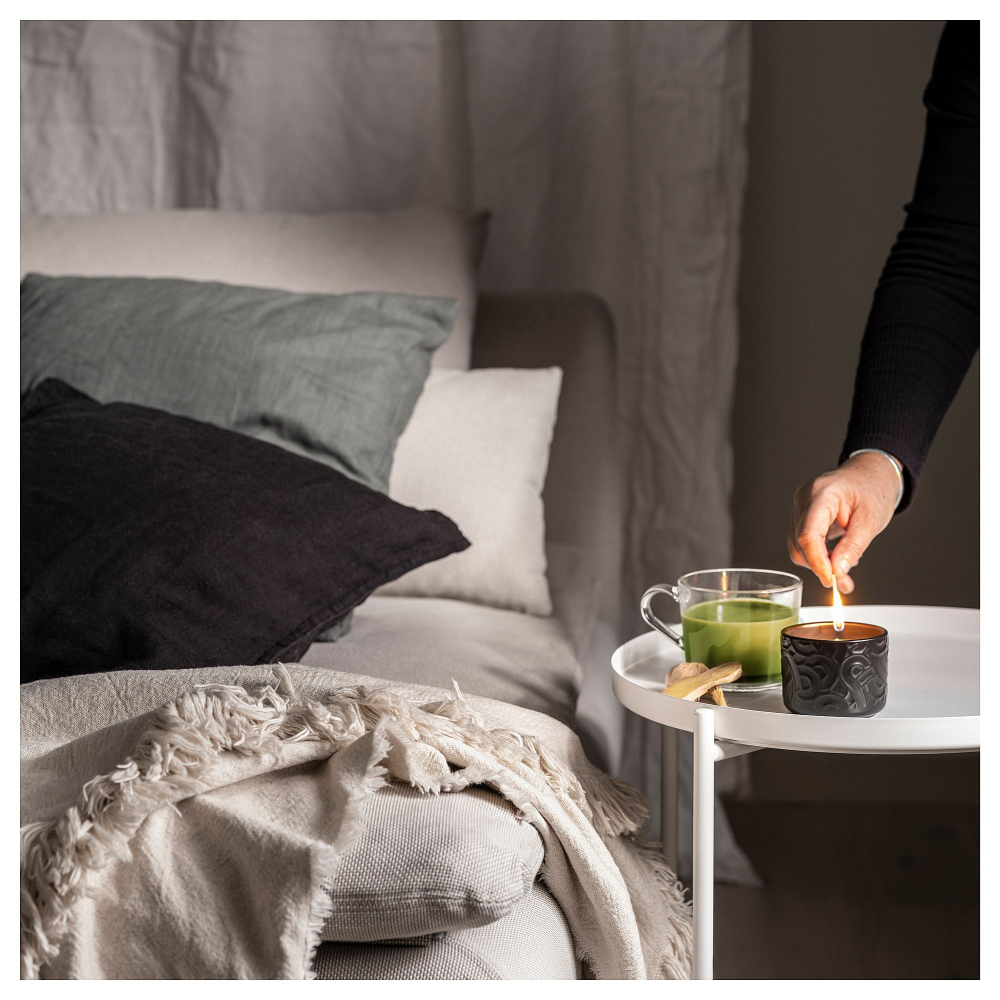 Свеча ароматическая IKEA SOTRONN (СОТРЕНН), Чай и имбирь, Черный, 25 часов