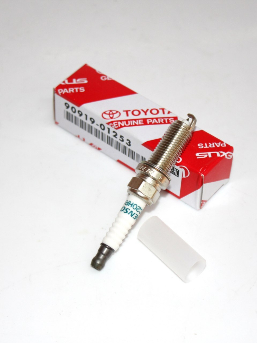 Свеча зажигания TOYOTA 9091901253 (1 шт)