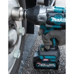 Аккумуляторный ударный гайковерт XGT Makita TW001GZ