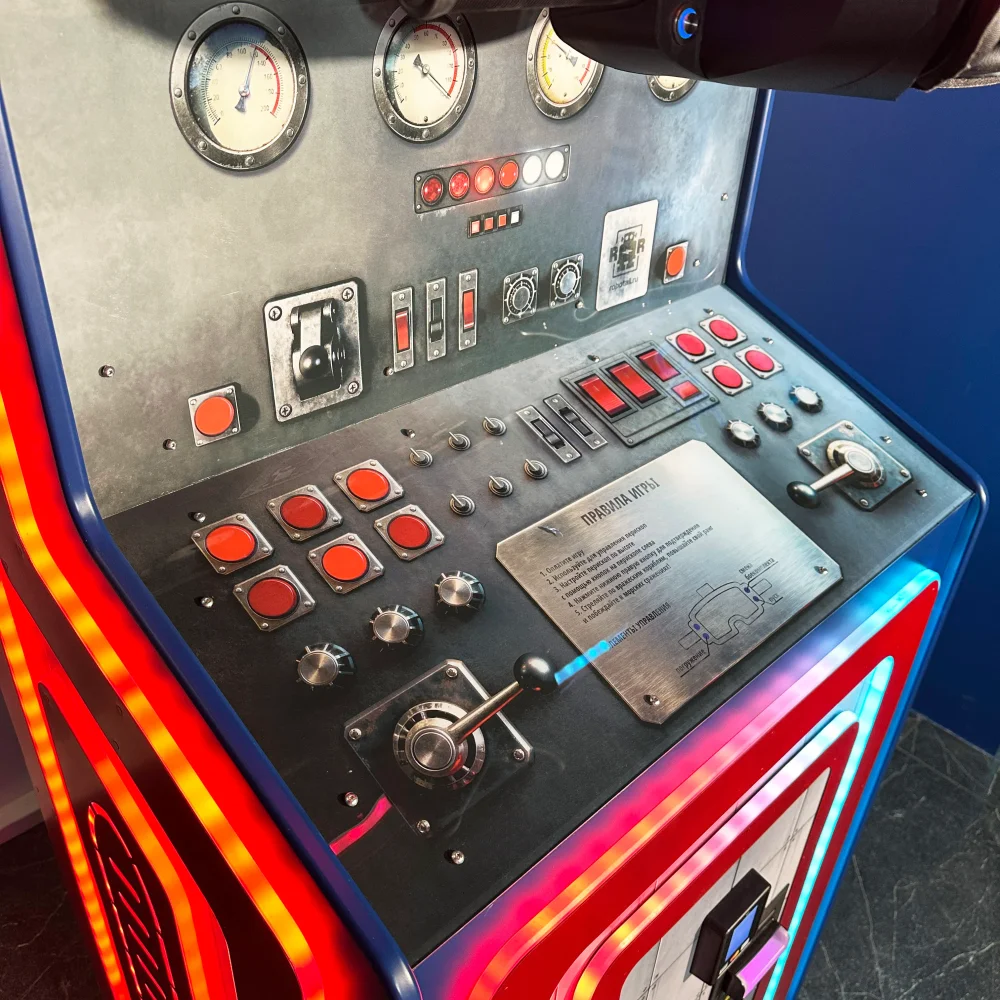 Игровой автомат виртуальной реальности с симуляцией морских сражений