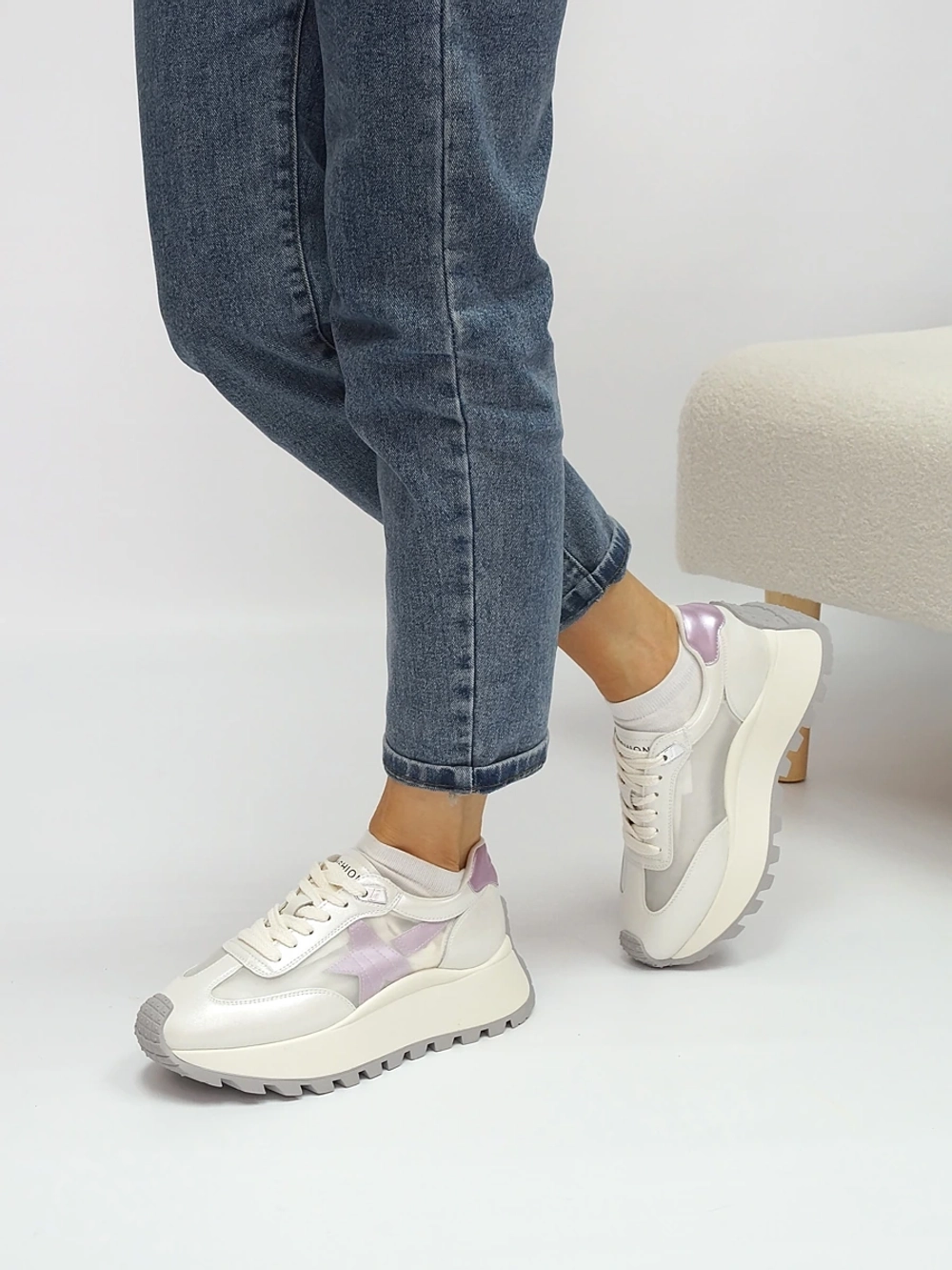 Кроссовки женские летние