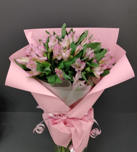 Букет альстромерий 9 веточек