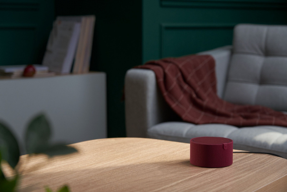 Умная колонка Яндекс Станция Мини плюс с Алисой red