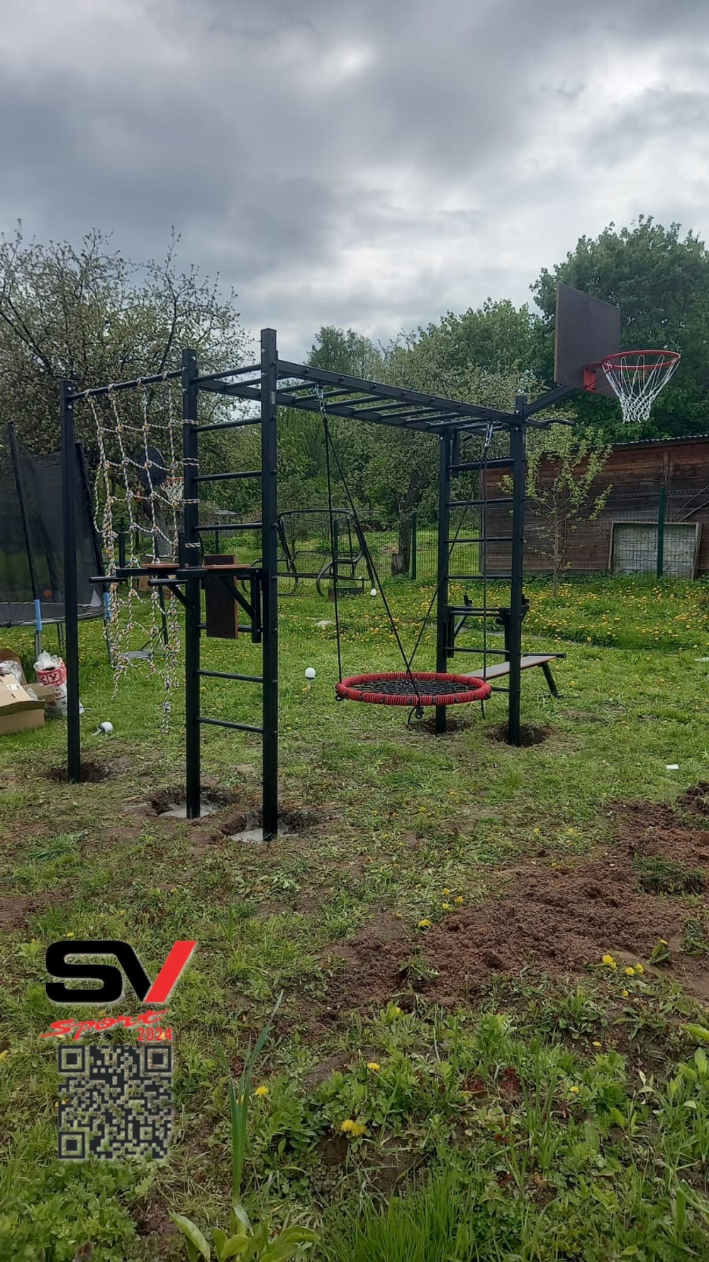 Монтаж уличной шведской стенки Sv Sport Рукоход (5 вертикальных столбов)