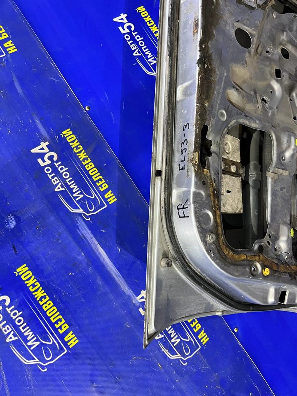 Дверь передняя правая TOYOTA CORSA 1994