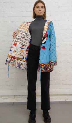 Двусторонняя куртка, по мотивам абстрактной живописи Жоан Миро и иллюстраций из Бревиария короля Мартина Арагонского