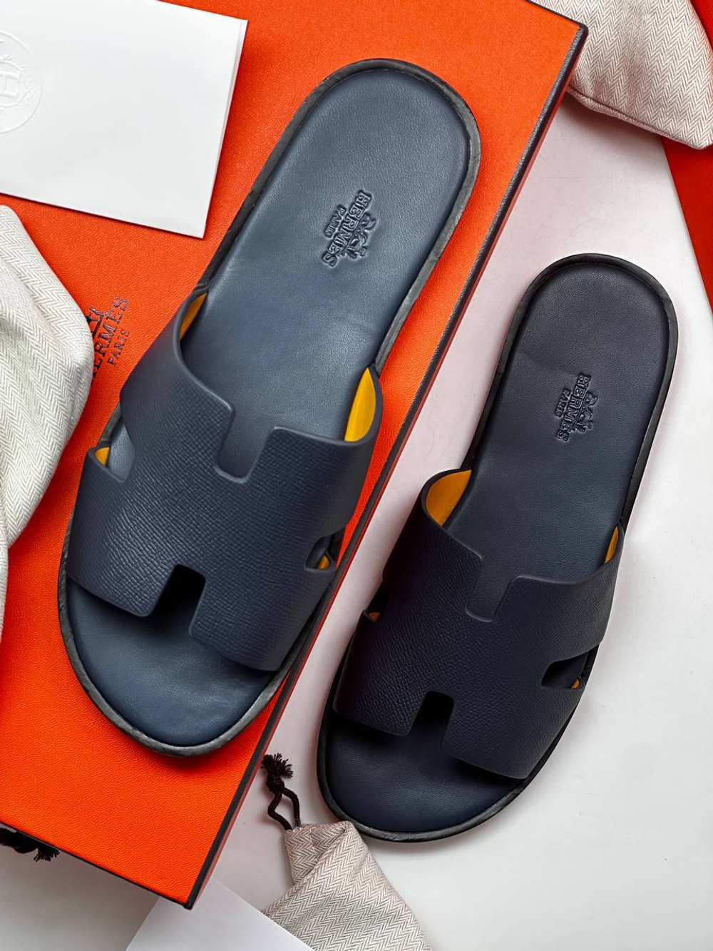 Шлёпанцы Hermes