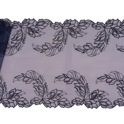 Вышивка на сетке темно-синяя 22,5 см