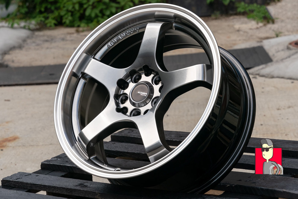 Комплект дисков Advan GT 16x7 et38 5x100/5x114.3