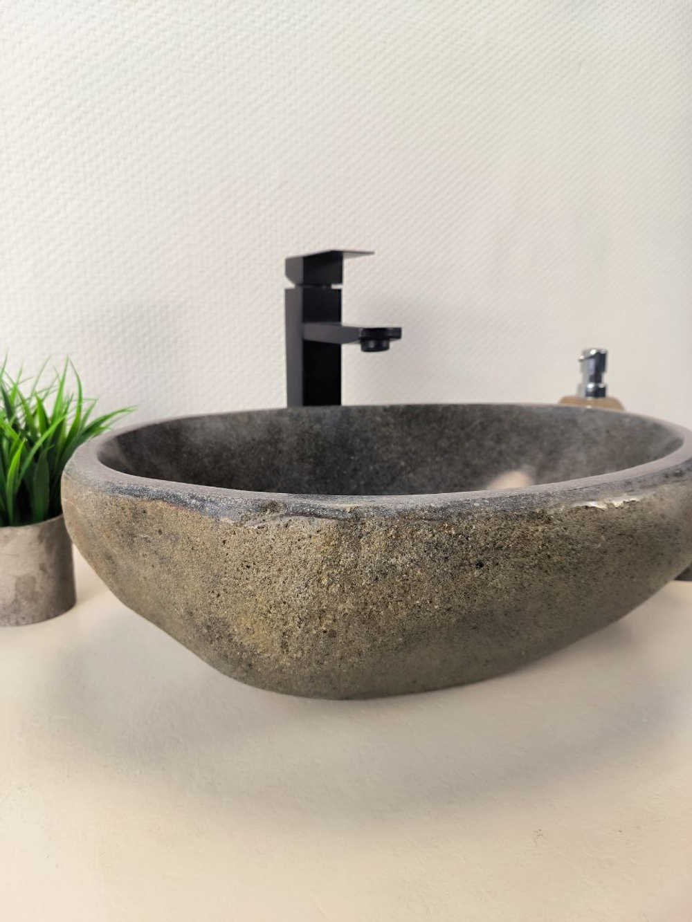 Раковина из речного камня RS-65981 49х34х15 из натурального камня
