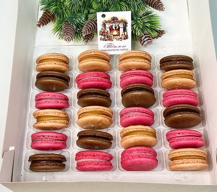 Подарочный набор макаронс и открытка
