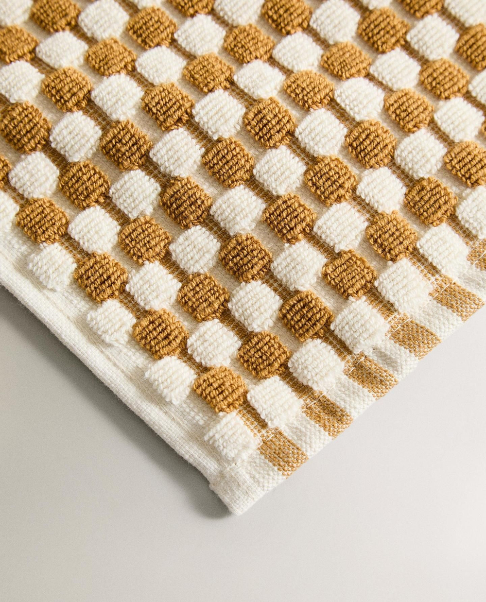 Zara Home - Хлопковое банное полотенце со структурой, желтый, 30х50 см
