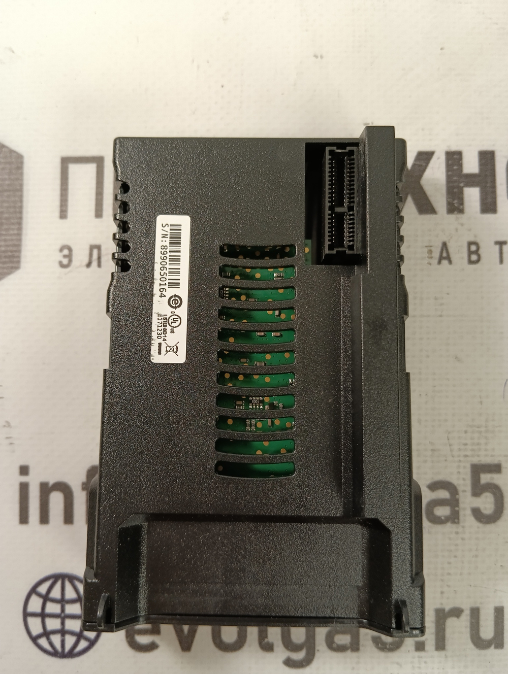 Control Techniques SI-Applications Plus 82400000016500 новое