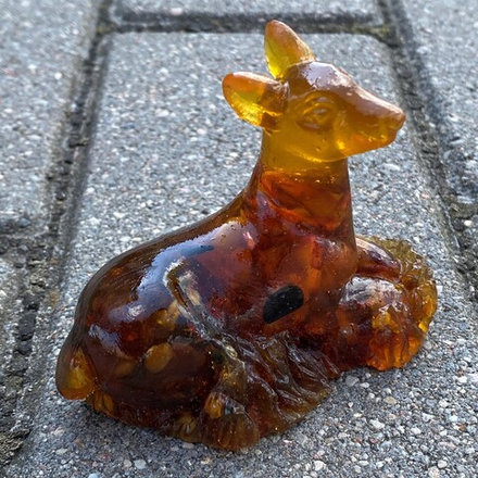 Олень самочка