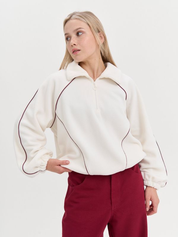 Олимпийка с контрастными окантовками и утяжкой 