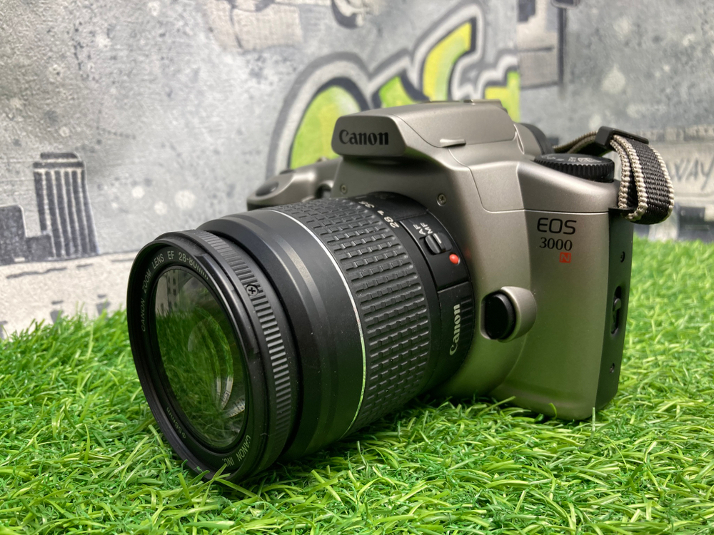 Canon EOS 3000N + 28-80mm 3.5-5.6 II