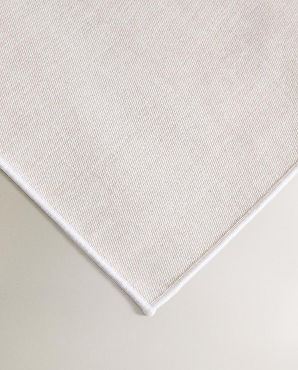 ZARA HOME ПОДСТАВКА ПОД СТОЛОВЫЕ ПРИБОРЫ С КОНТРАСТНОЙ ОТДЕЛКОЙ, ЭКРЮ
