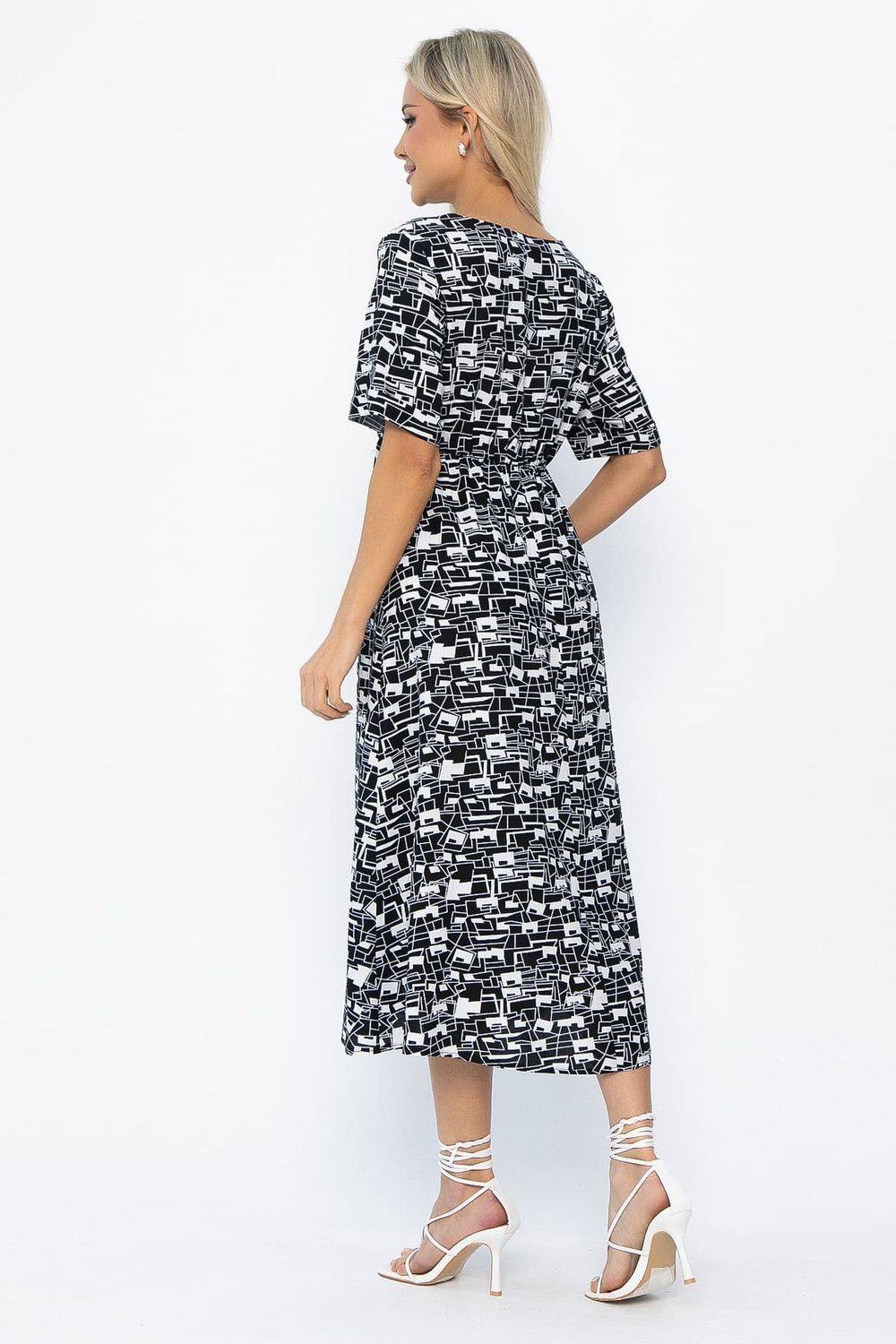 Платье Майя (черно-белое) П13911-3М LT Collection