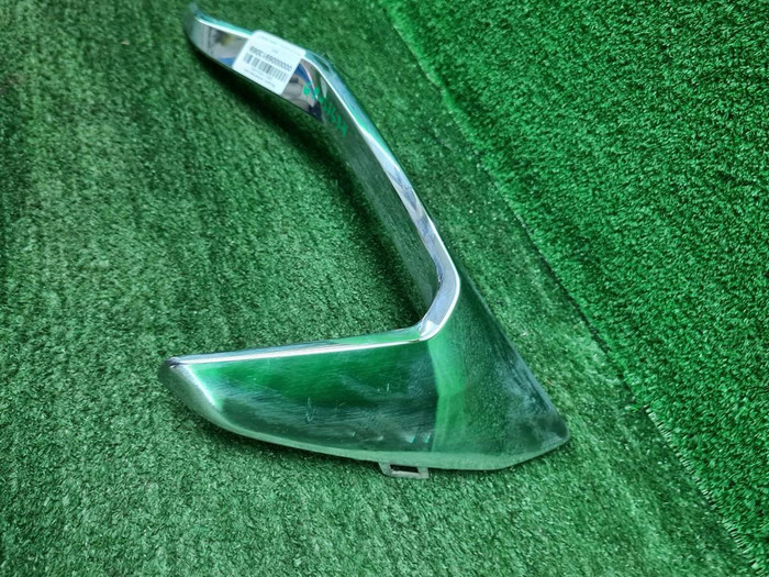 Молдинг заднего бампера левый Geely Monjaro 21-нв