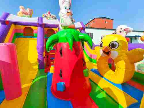 Коммерческий надувной батут «Весёлая компания»,  8*6*5 м.