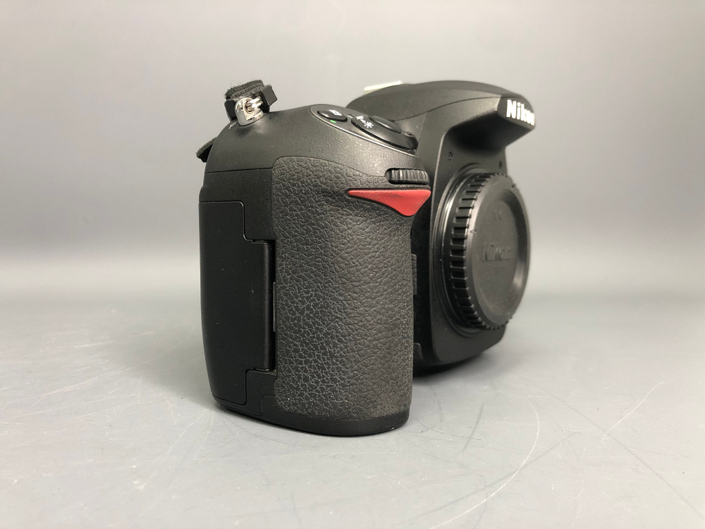 Nikon D200 Body 7.300 кадров