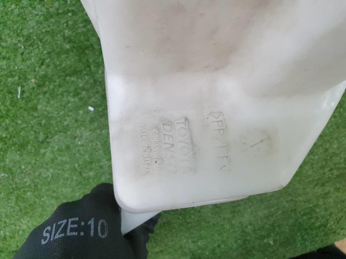 Бачок омывателя Toyota Camry xv70 (2017-н.в.)